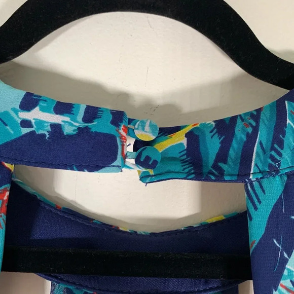 Bisou Bisou Dress Women’s 10 Blue Cutout High Neckline Party Dress NWT - Picture 12 of 12